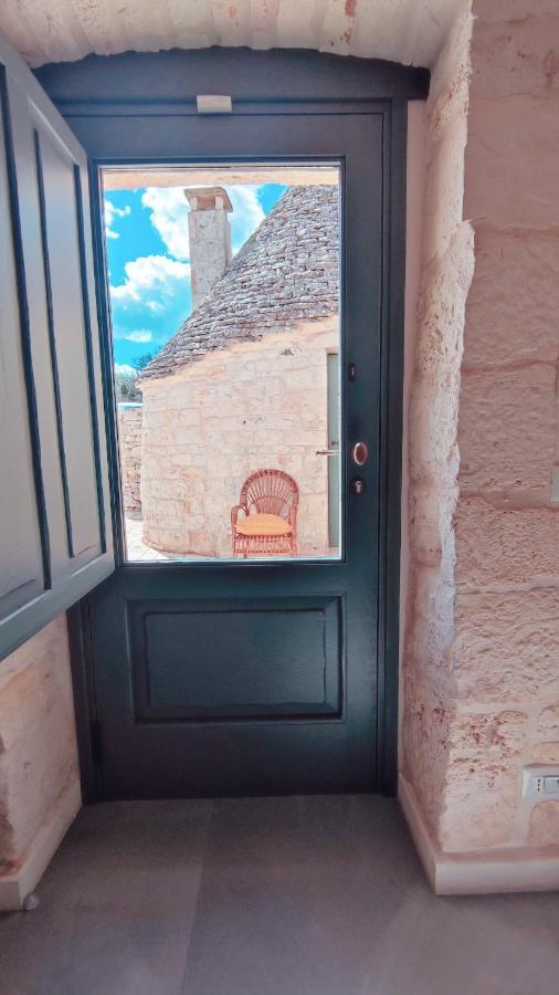 Scardino Trulli Hotel Locorotondo Exterior photo