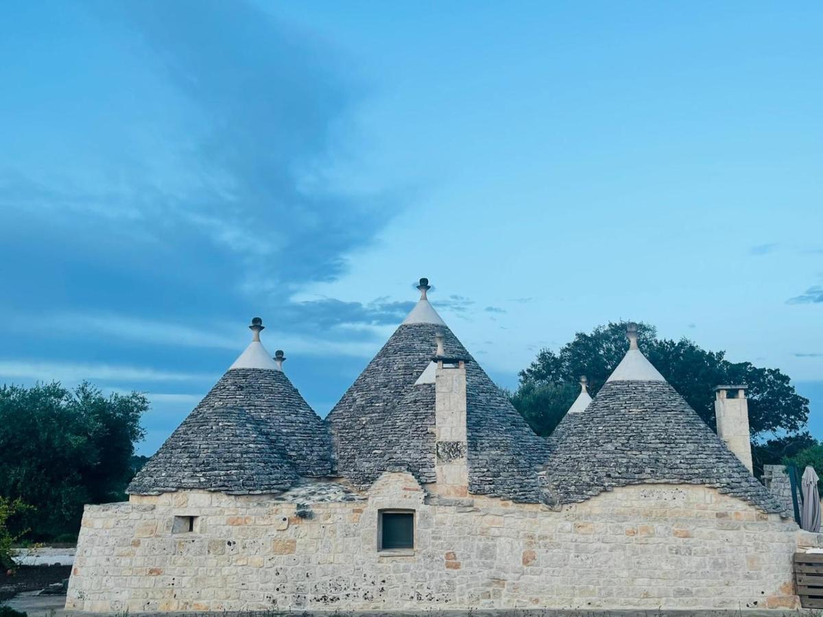 Scardino Trulli Hotel Locorotondo Exterior photo