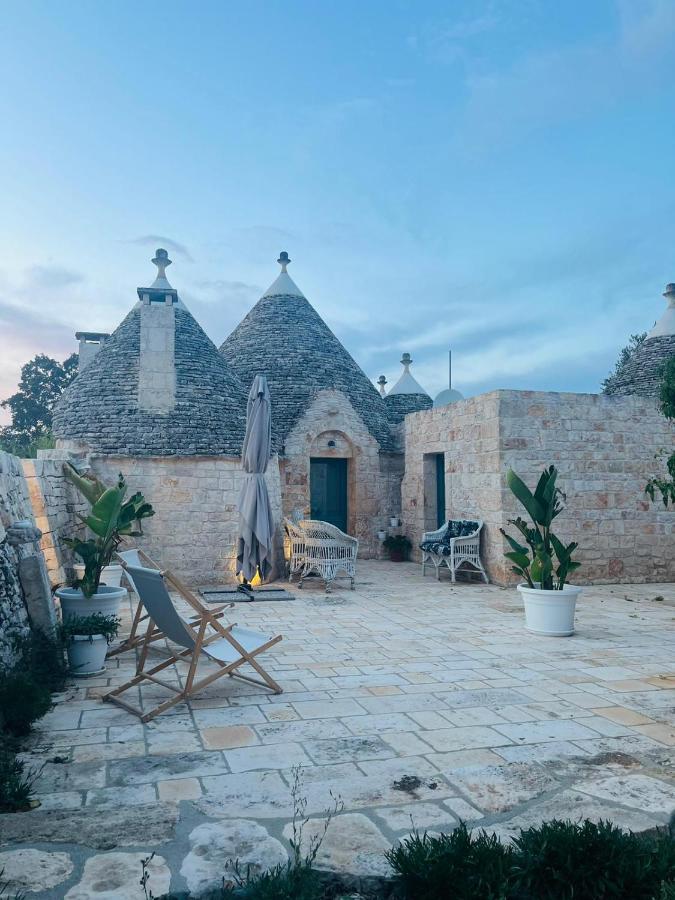 Scardino Trulli Hotel Locorotondo Exterior photo