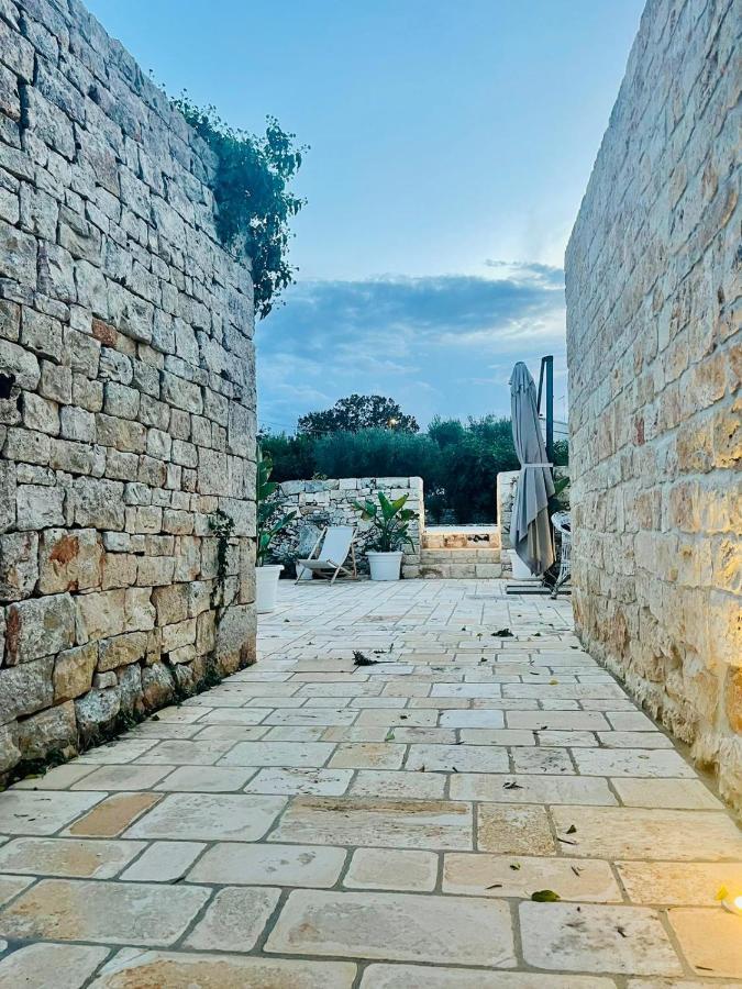 Scardino Trulli Hotel Locorotondo Exterior photo