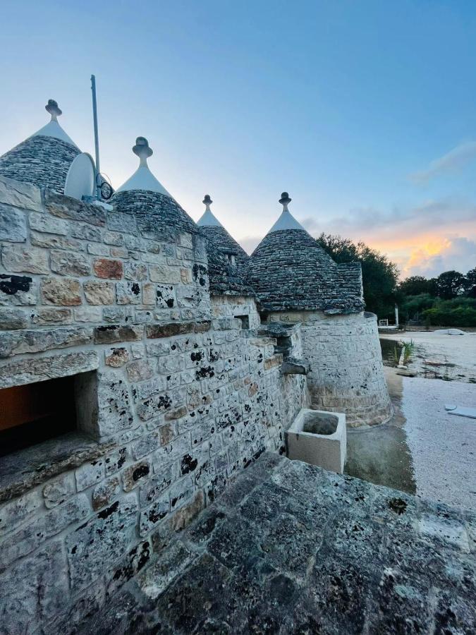 Scardino Trulli Hotel Locorotondo Exterior photo